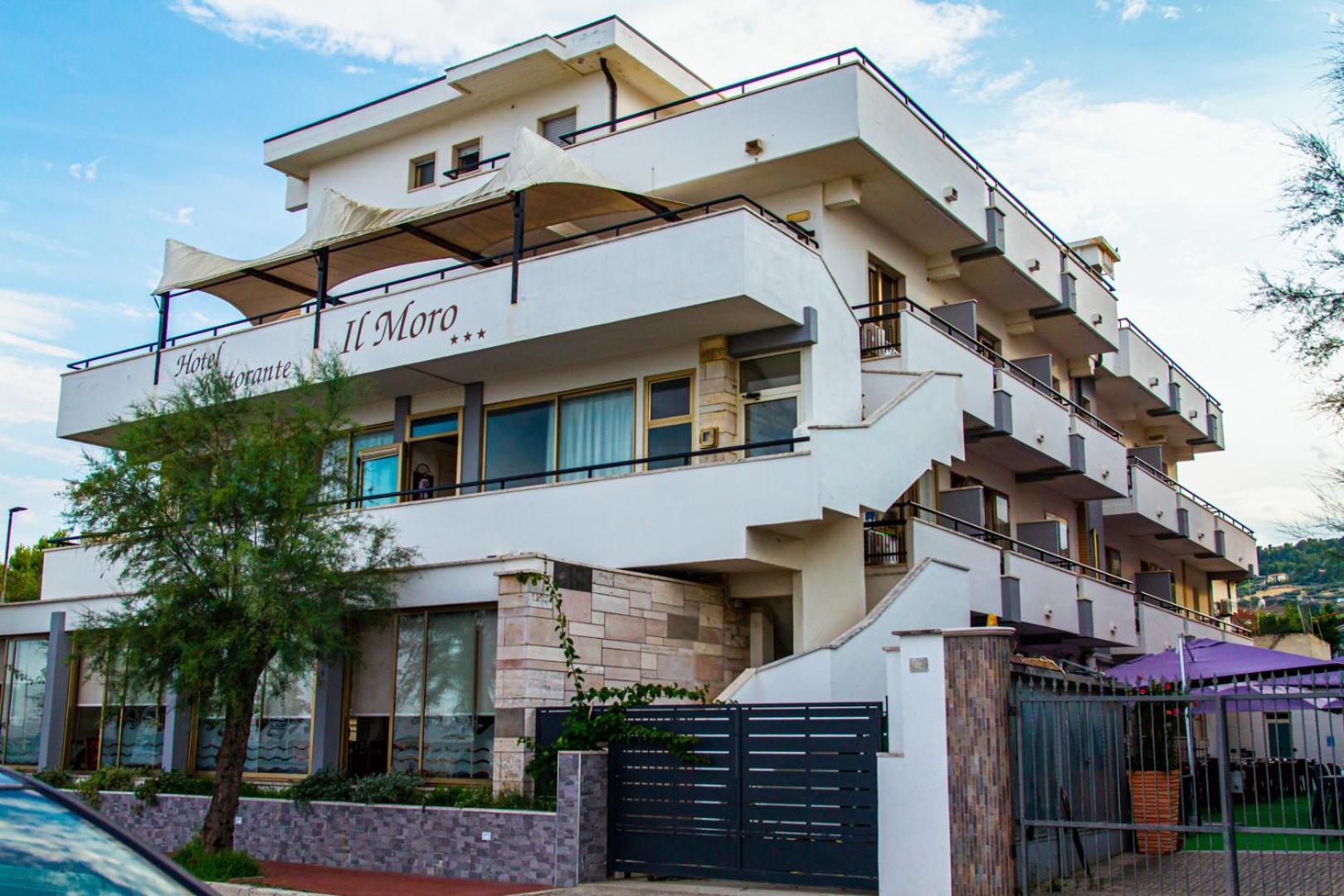 Hotel Il Moro Roseto Degli Abruzzi Esterno foto